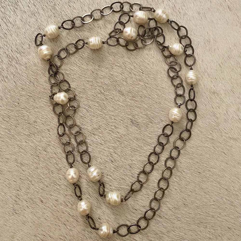 Chain and Faux Pearl Necklace